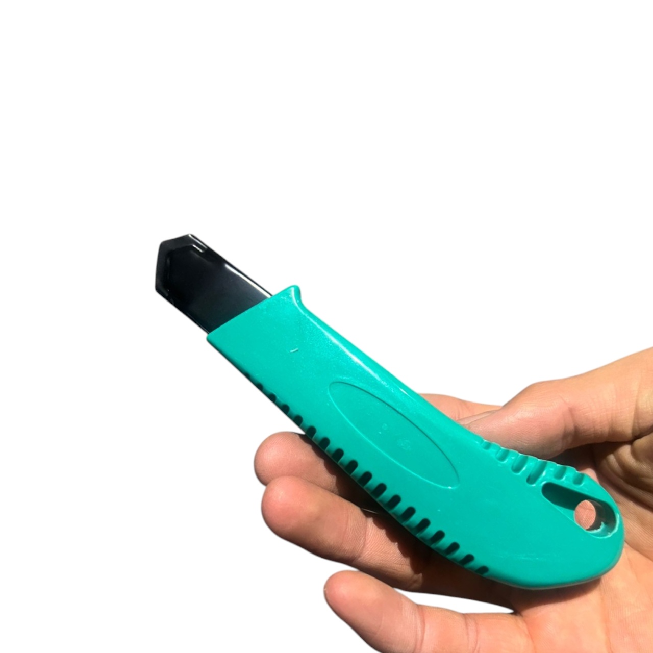 нож канцелярский 18 мм+1лезвие sk5, с роликовым фиксатором усиленный, "maximum" mx 15968 оптом